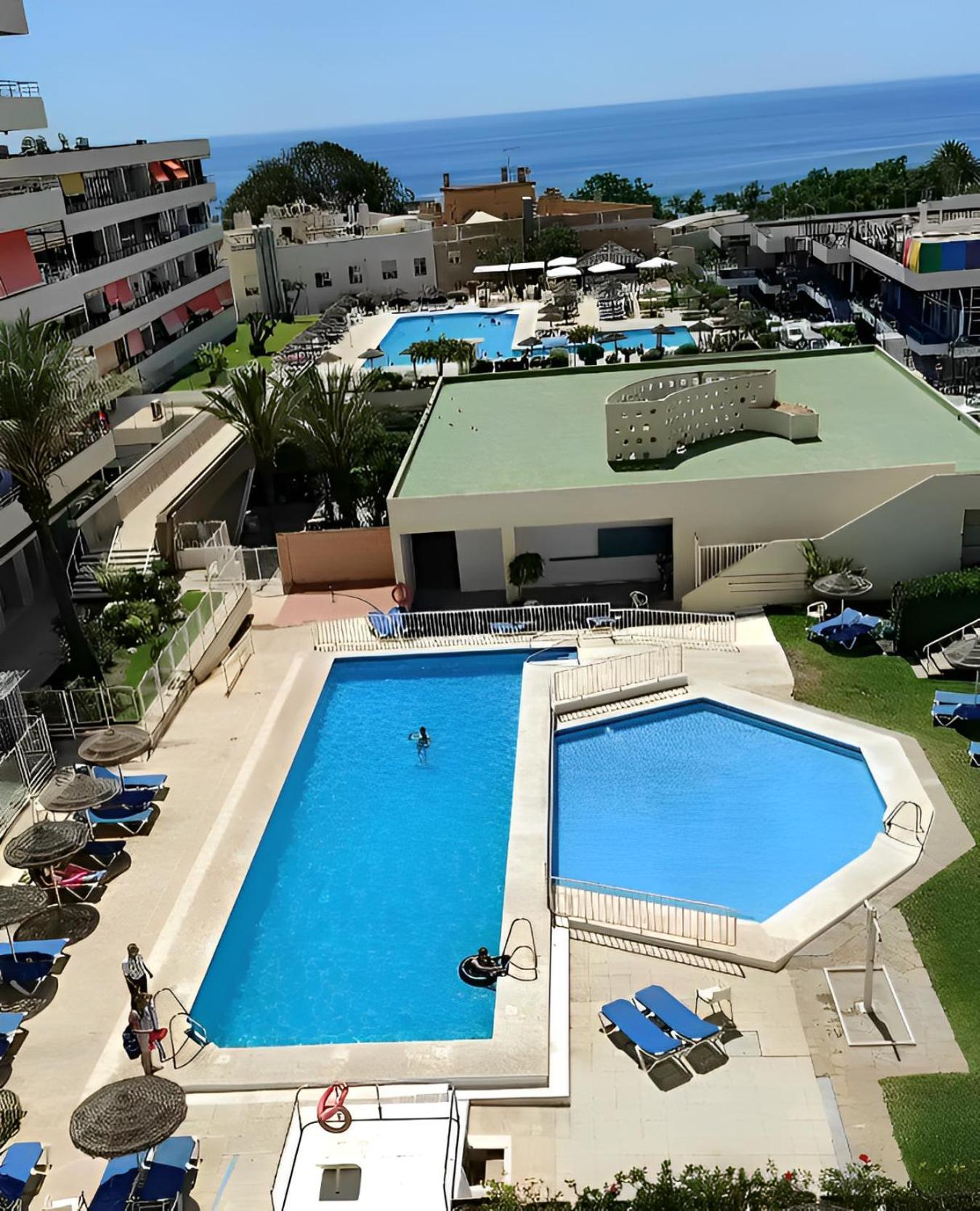Spacious Studio In The Heart Of La Nogalera Torremolinos Exterior photo